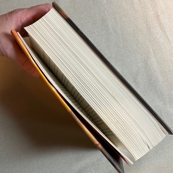 NOT ELIGIBLE FOR BUNDLE SALE Harry Potter and the Deathly Hallows #7 in Series - Picture 4 of 9